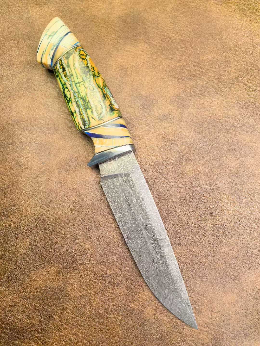 Swedish Steel Forged Feather Pattern Finely Ground Handle Combination of Mammoth Tooth Fossil + Hand-Stitched into a First-Layer Cowhide Case